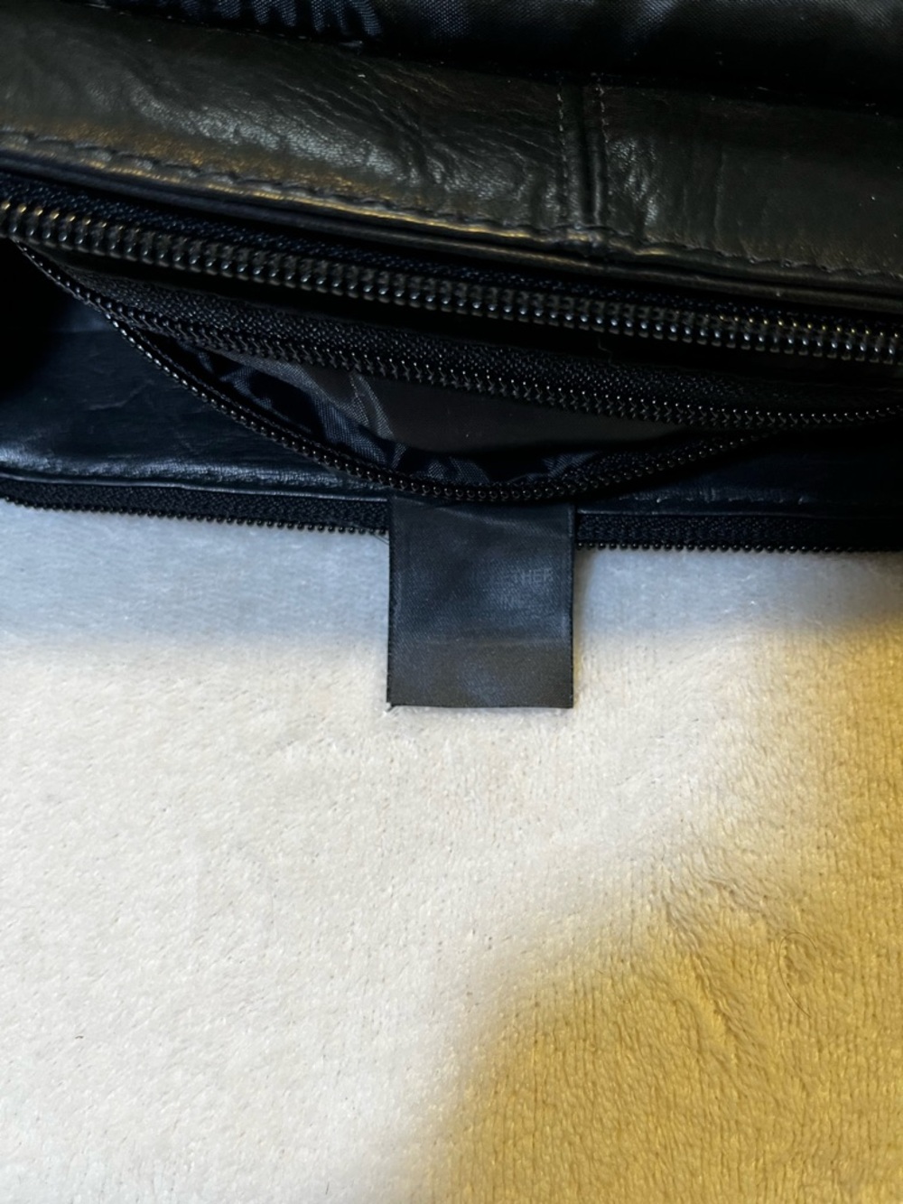 Vintage Leather Ranch Crossbody Bag Black Multi Pocket Genuine Leather - Picture 9 of 10